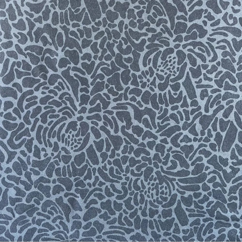 Lululemon - Picture 4 of 10